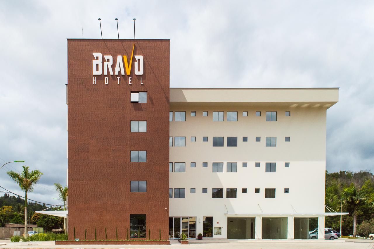 Bravo Hotel Joao Neiva Exterior photo
